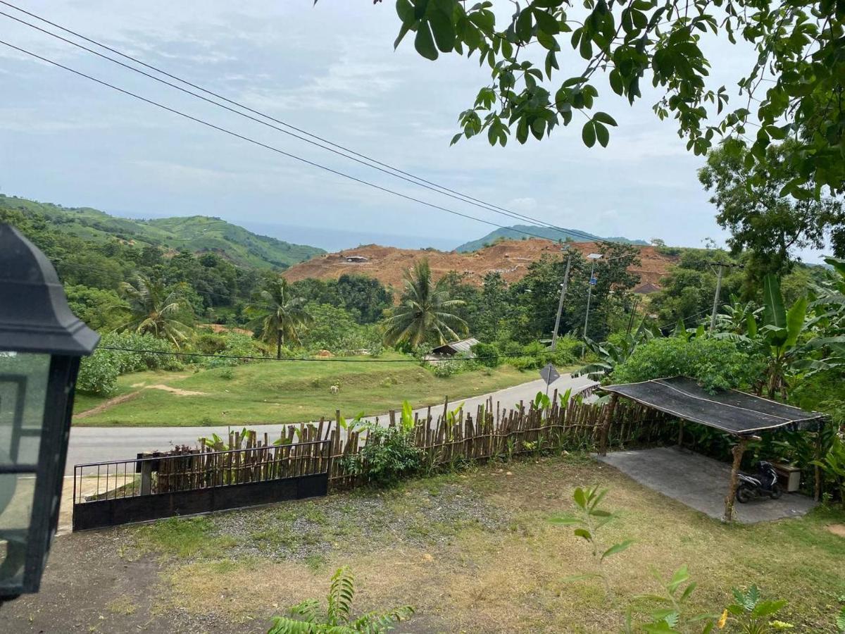 The Hill View Lombok Hotel Kuta  Exterior foto