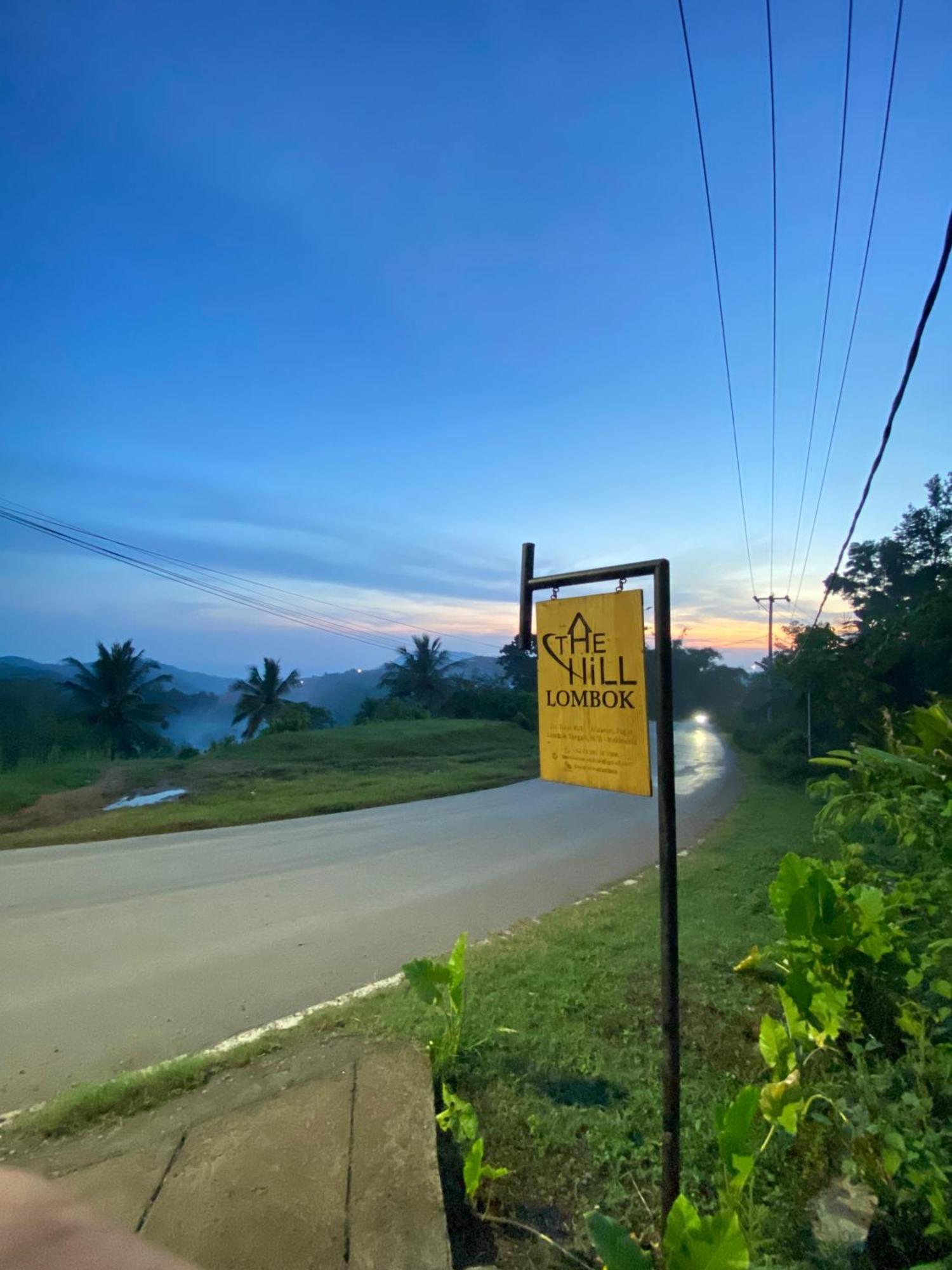 The Hill View Lombok Hotel Kuta  Exterior foto