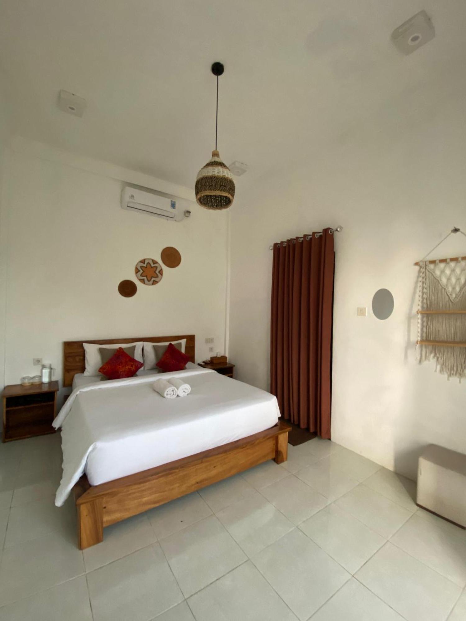 The Hill View Lombok Hotel Kuta  Exterior foto