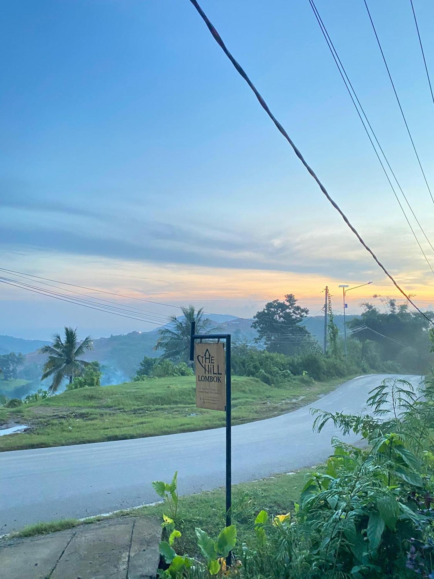 The Hill View Lombok Hotel Kuta  Exterior foto