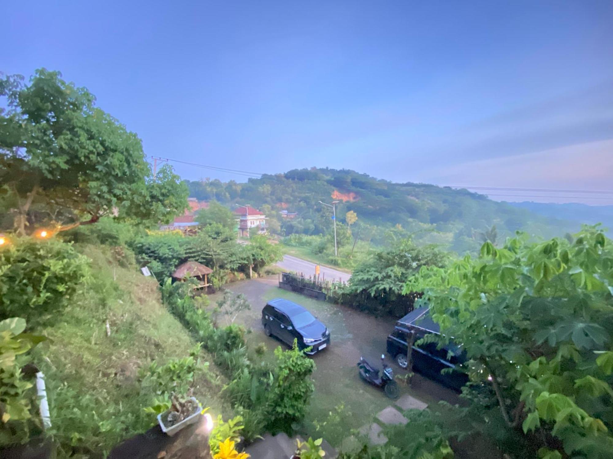 The Hill View Lombok Hotel Kuta  Exterior foto