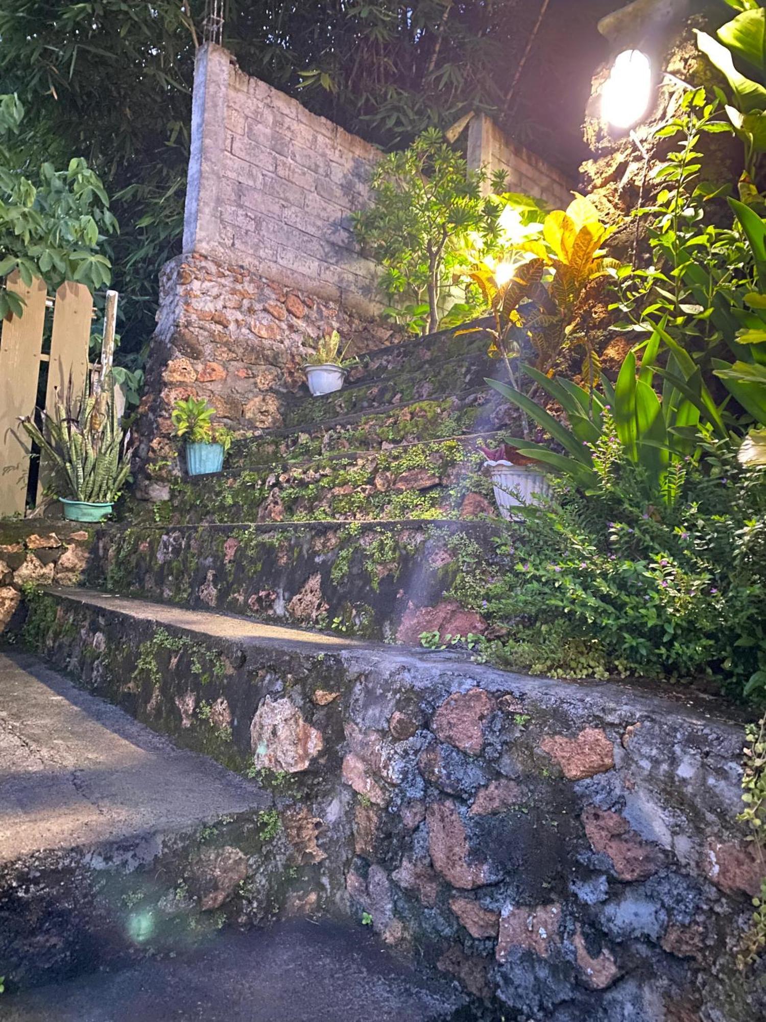 The Hill View Lombok Hotel Kuta  Exterior foto